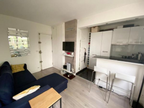 Cosy Flat - Eiffel Tower